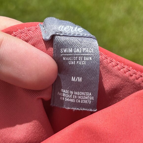Aerie Super Scoop One Piece Nylon Swimsuit in Coral Size M - Picture 4 of 11
